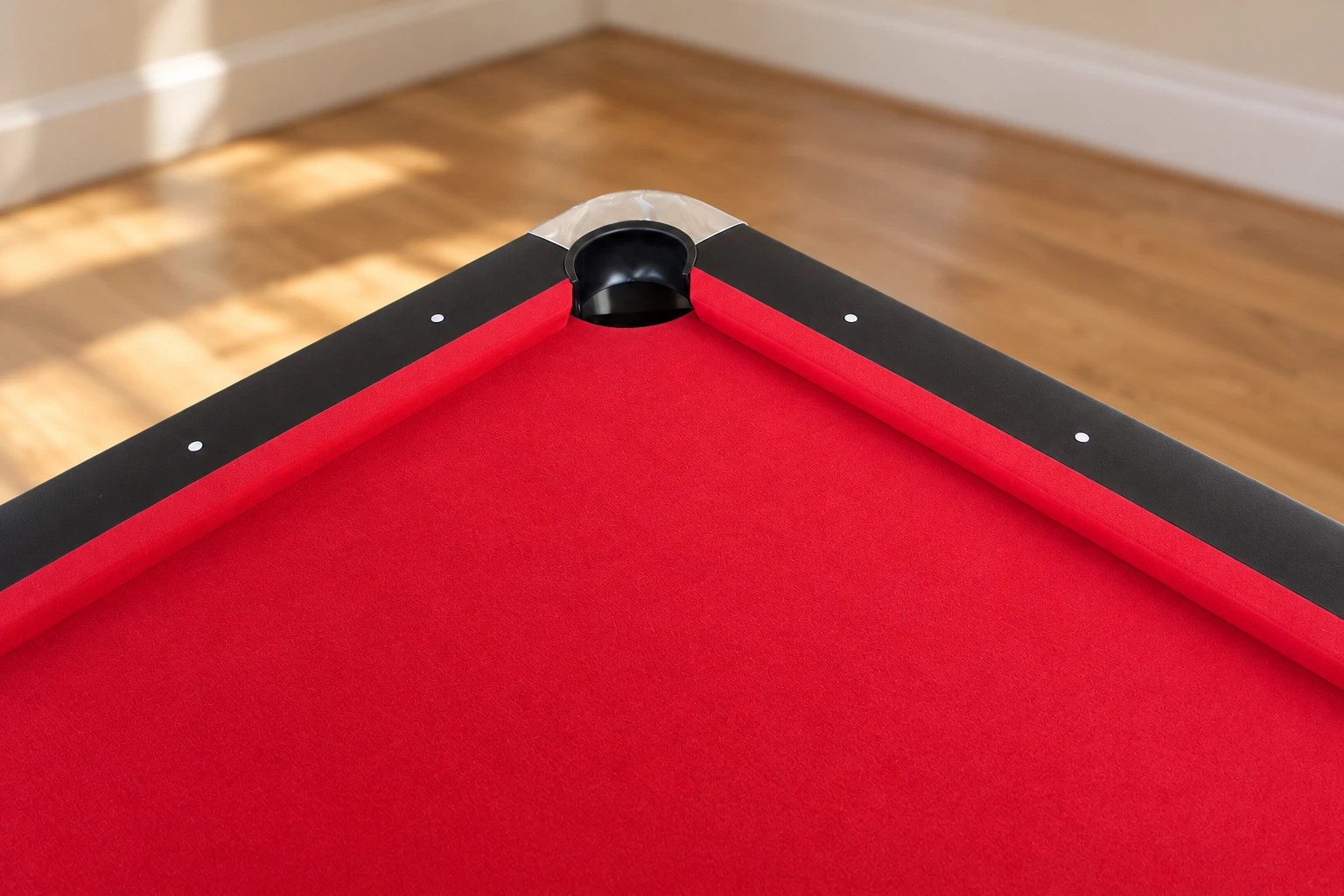 Buca ad angolo, sponde e diamantini del BLACK NORMAN LIGHT con panno rosso